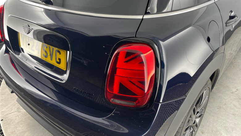 MINI Cooper 1.5 C Exclusive 5dr Auto Petrol Hatchback